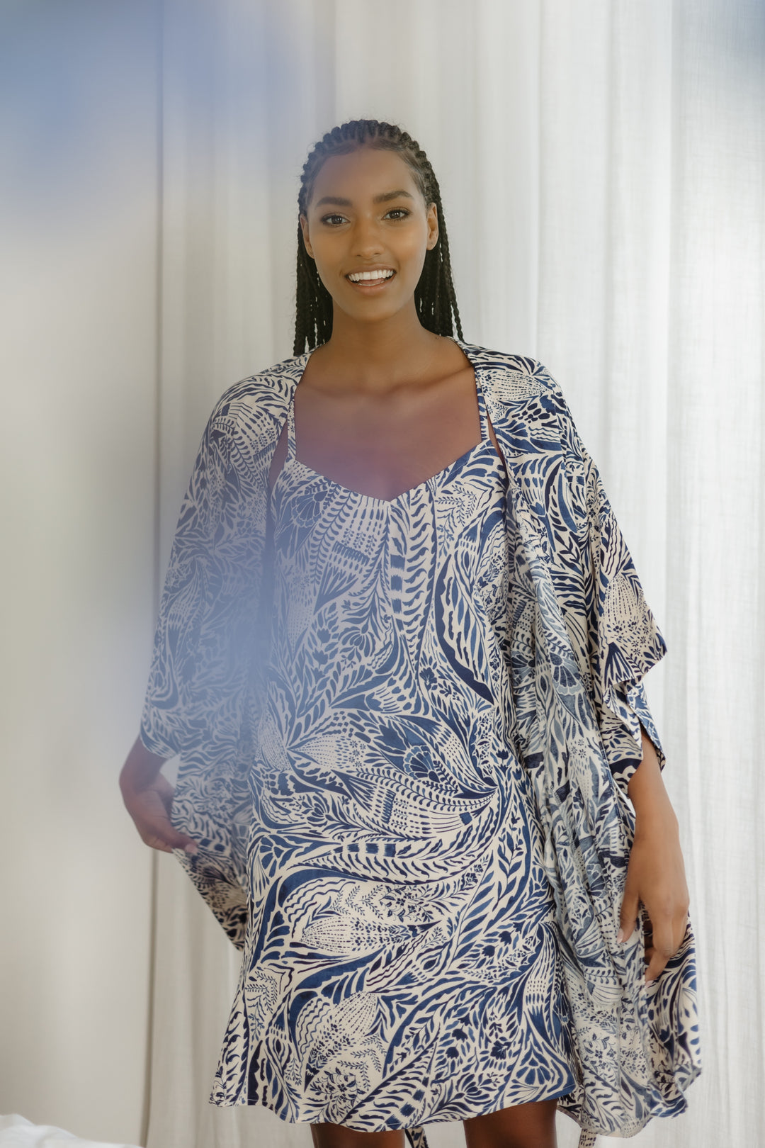 Kenina Short Robe